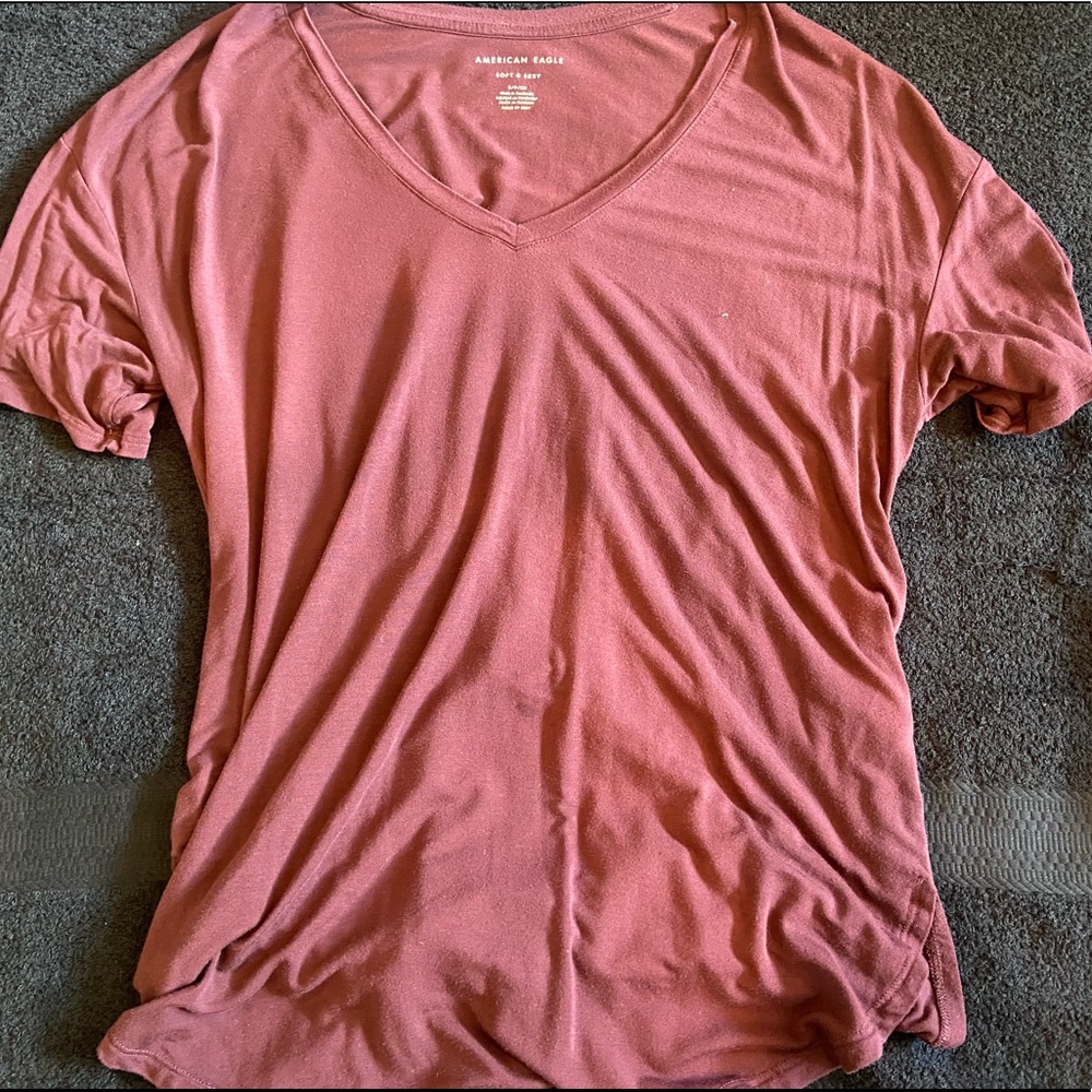 American Eagle soft and sexy maroon T